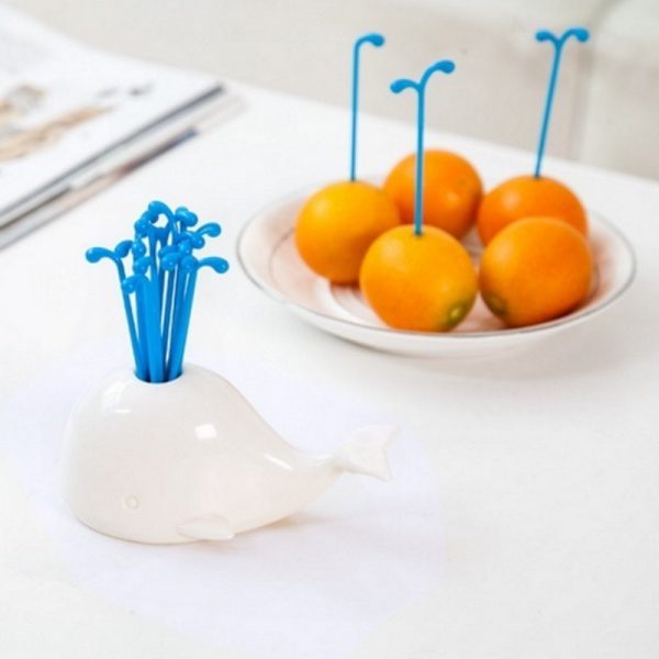 Household fruit fork