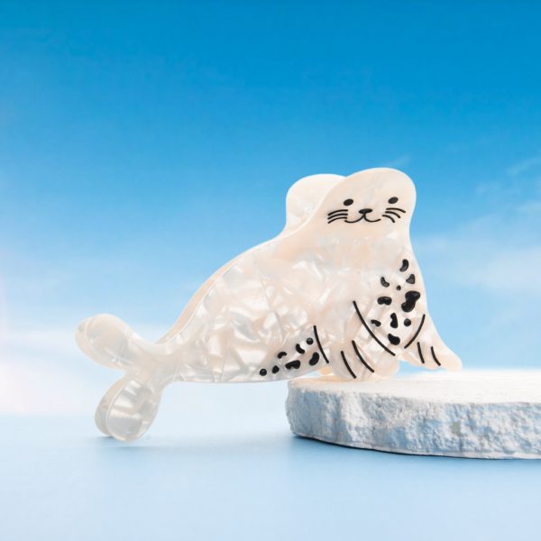 White Sea Lion Hair Claw