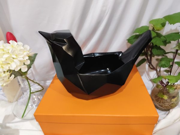Rotatable pen holder