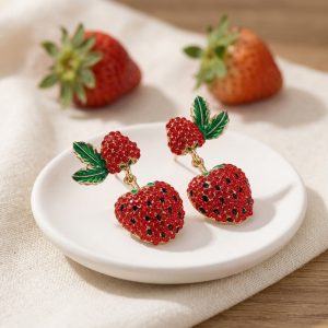 Fashionable Cute Fruit Stud Earrings Strawberry Shaped Red Crystal Gem Earrings