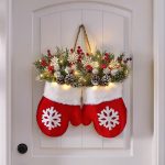 Christmas Glove Wreath – Door Decoration with Optional LED Lights